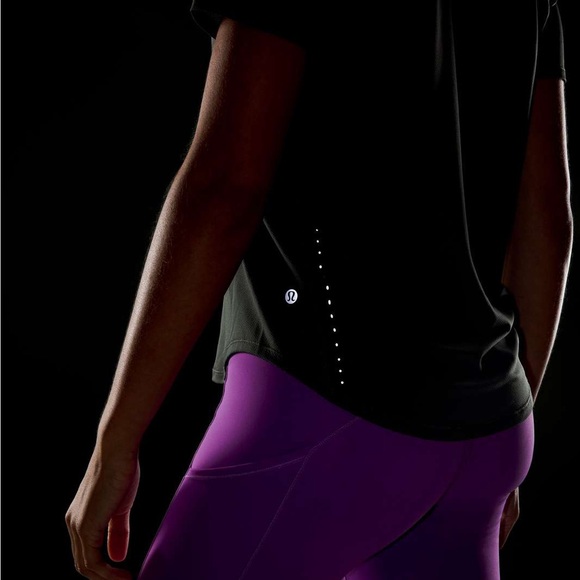 High-Neck Running and Training T-Shirt - Picture 4 of 6